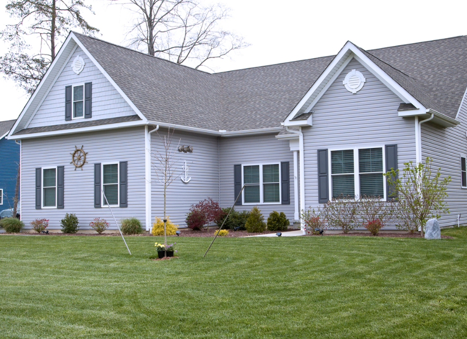 What Influences the Cost of a New Roof?