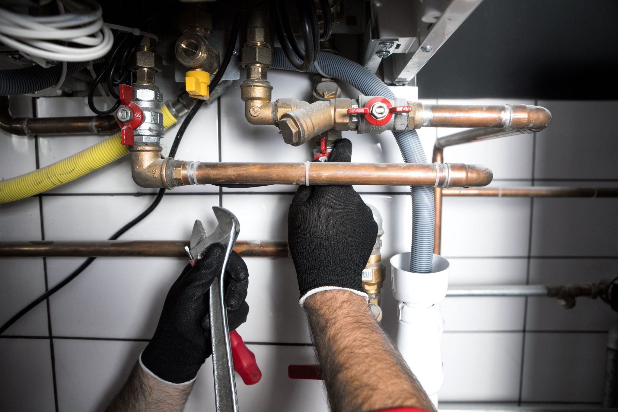 1fe249cac6ebfa13d41cb265d6e17ad06ce3831a-1789421953485 Why Your Drains Keep Slowing Down Even After You Clear The Clog