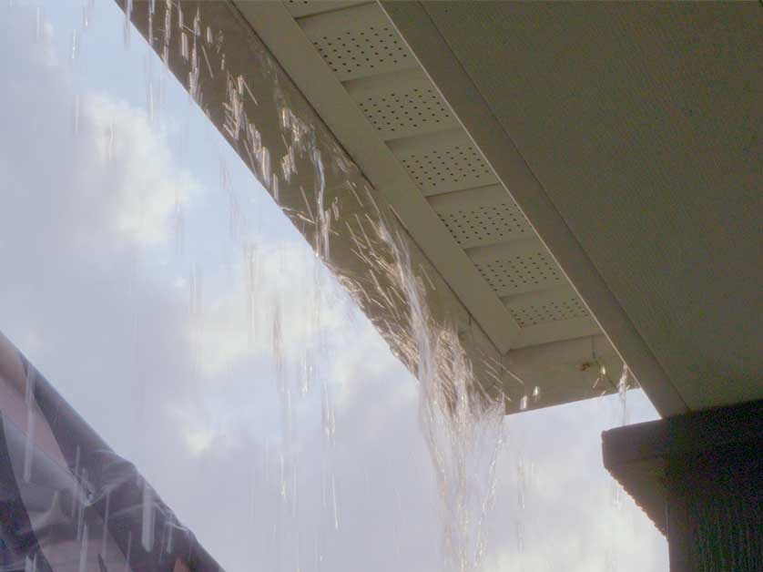 Why Fewer Gutter Seams Mean Fewer Headaches for Homeowners