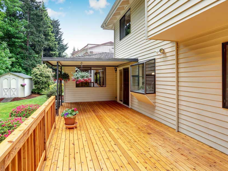 Which Decking Material Should You Choose?
