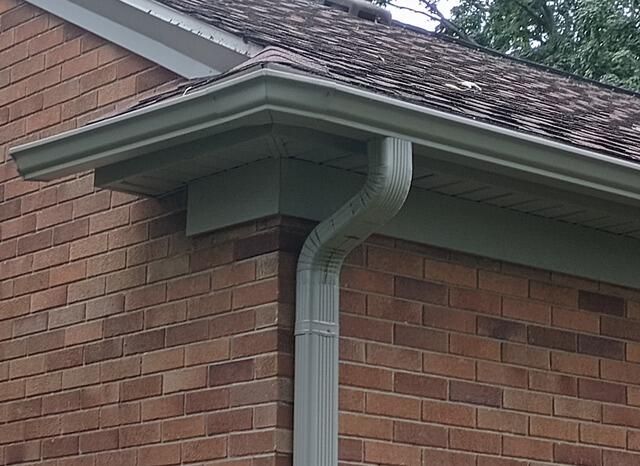 When Should I Replace My Gutters? 6 Key Signs to Watch Out For