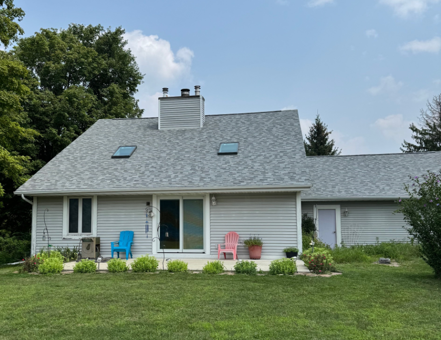 How to Spot a Roof Leak Early