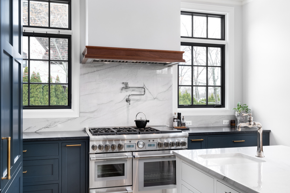 How to Design a Kitchen for Entertaining and Everyday Life