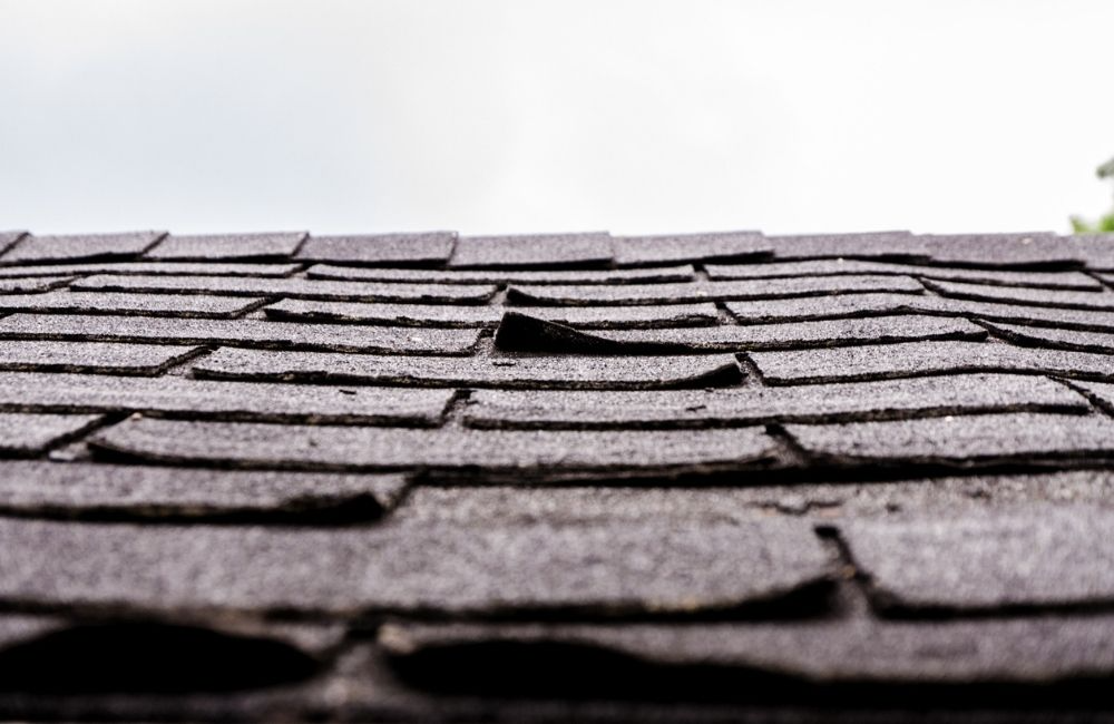 6 Telltale Signs of Asphalt Shingle Aging
