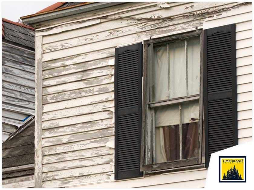 What You Should Do When Bad Weather Damages Your Siding