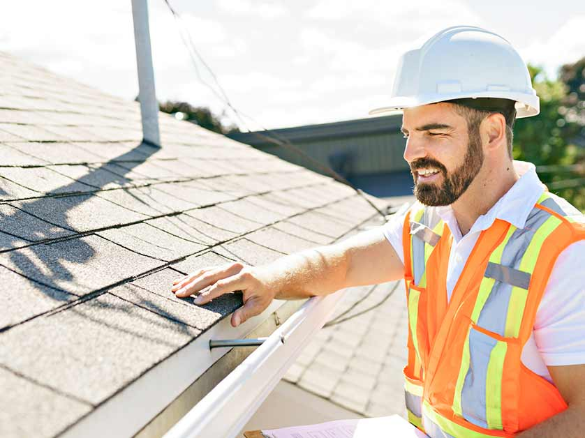 How to Spot a Roof Leak Early