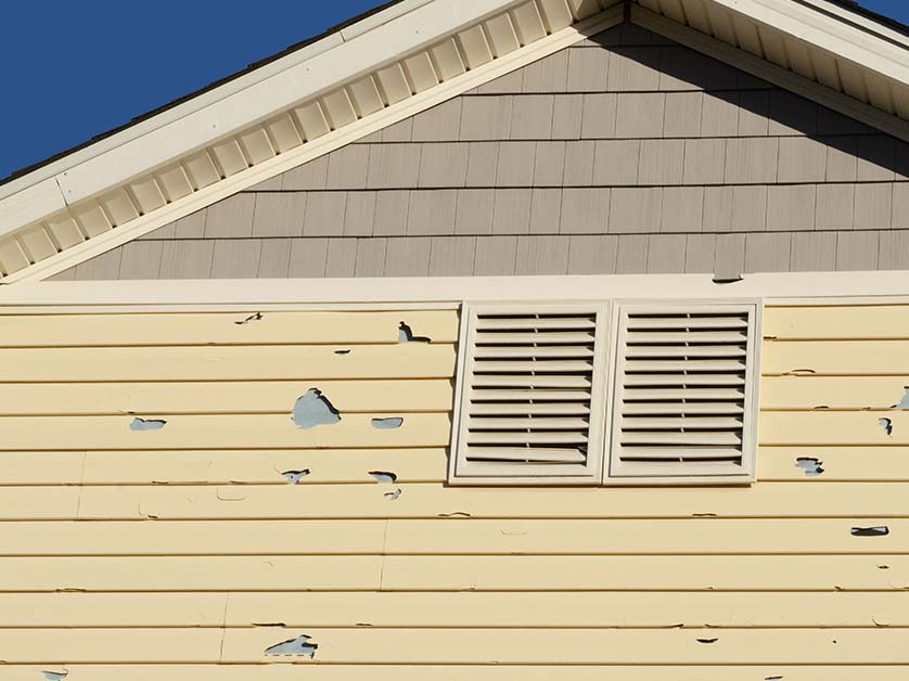 A Quick Guide to Handling Storm Damage on Siding