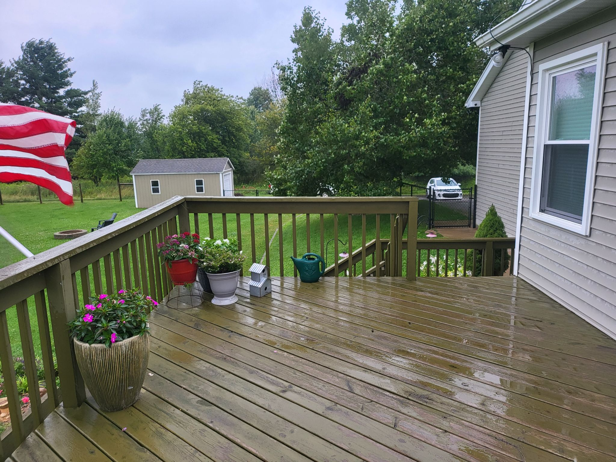 Should You Build a Raised or a Ground-Level Deck? - Image 1