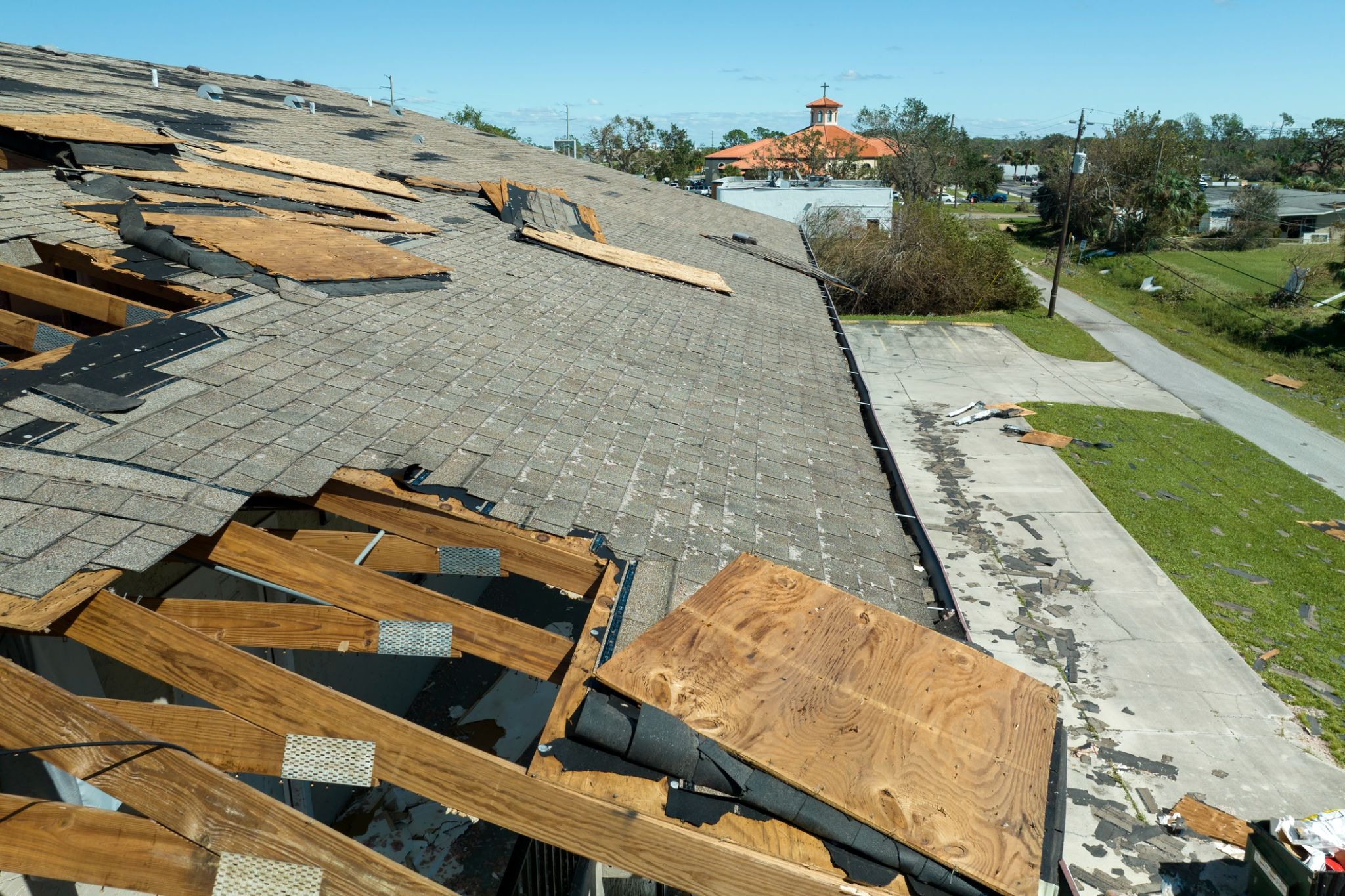 How to Recognize When a Roof Is About to Collapse